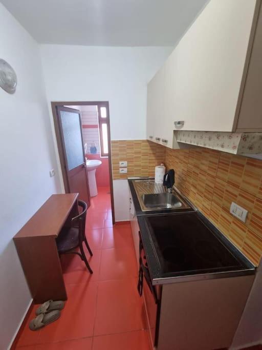 Aunt's Place * Szkodra